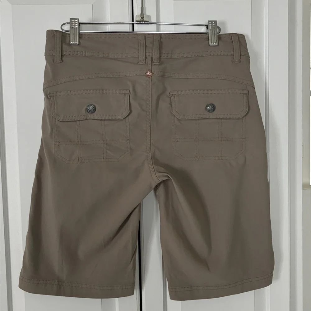 Prana Halle Shorts size 4 (missing button) - Picture 4 of 4